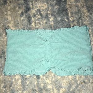 Strapless scrunched swim top